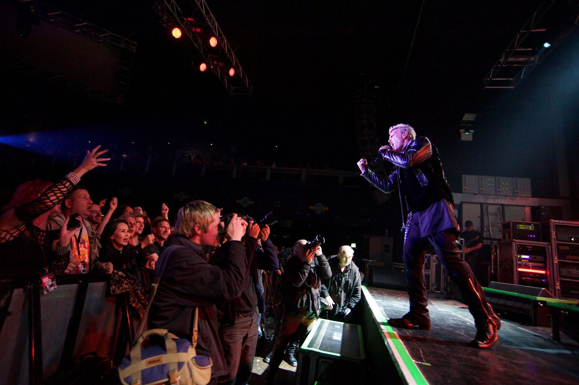 EUROPEAN TOUR KICKS OFF Billy Idol